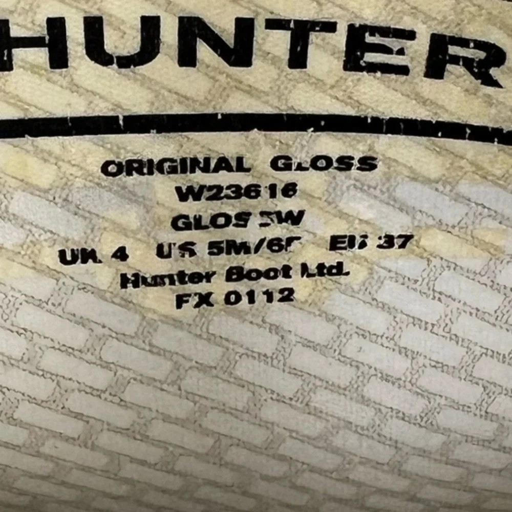 Hunter tall yellow unisex, rain boot M5 W6